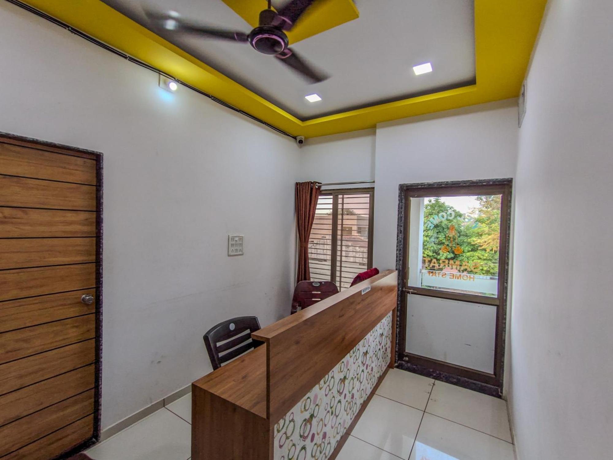 Samrat Homestay Garudeshwar Exterior foto